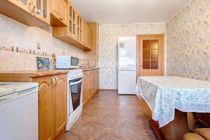 3-комн квартира Островского улица, д.53/1