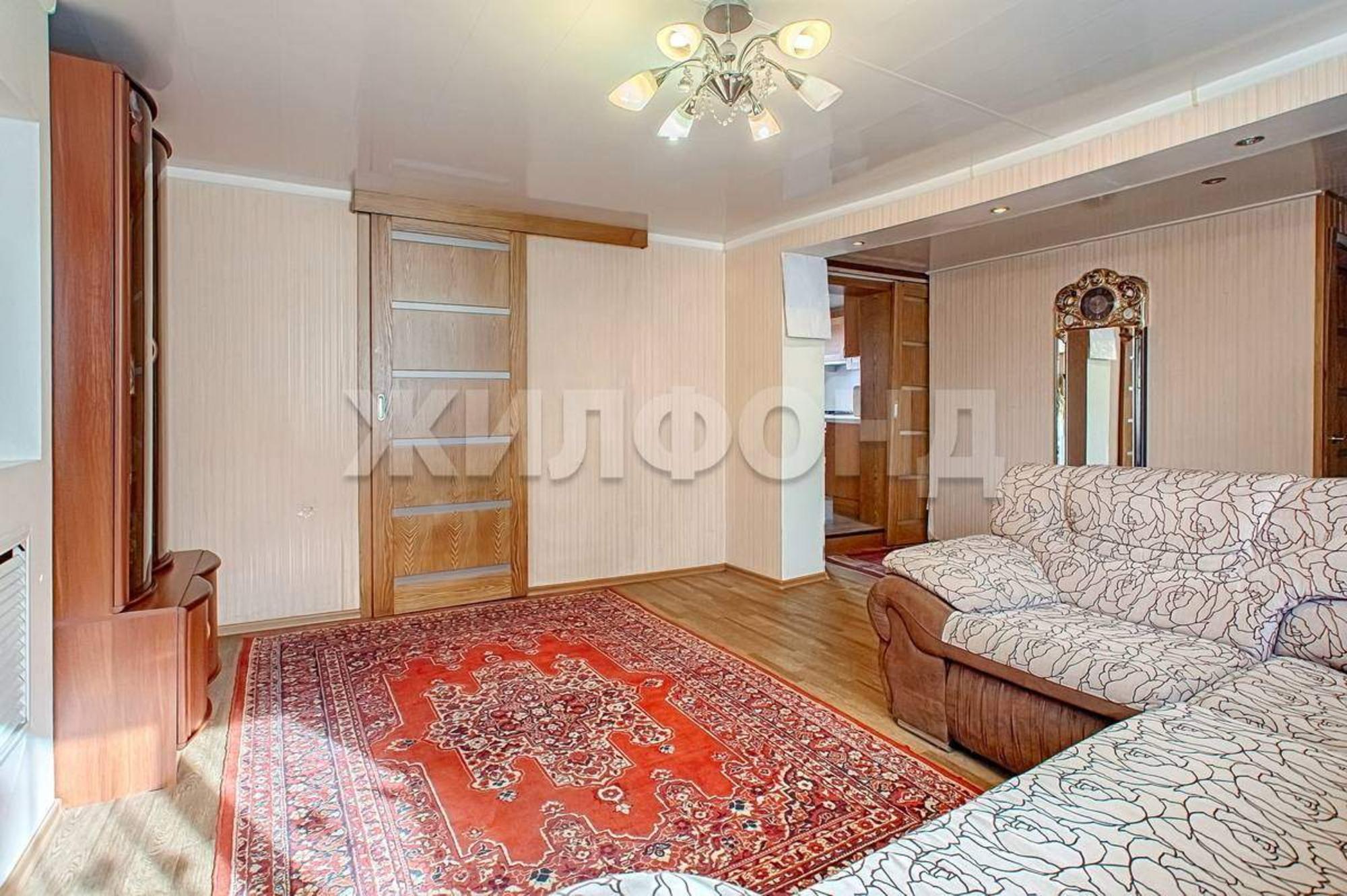 Купить дачу, дом, коттедж за 10 000 000 рублей на Пастухова улица