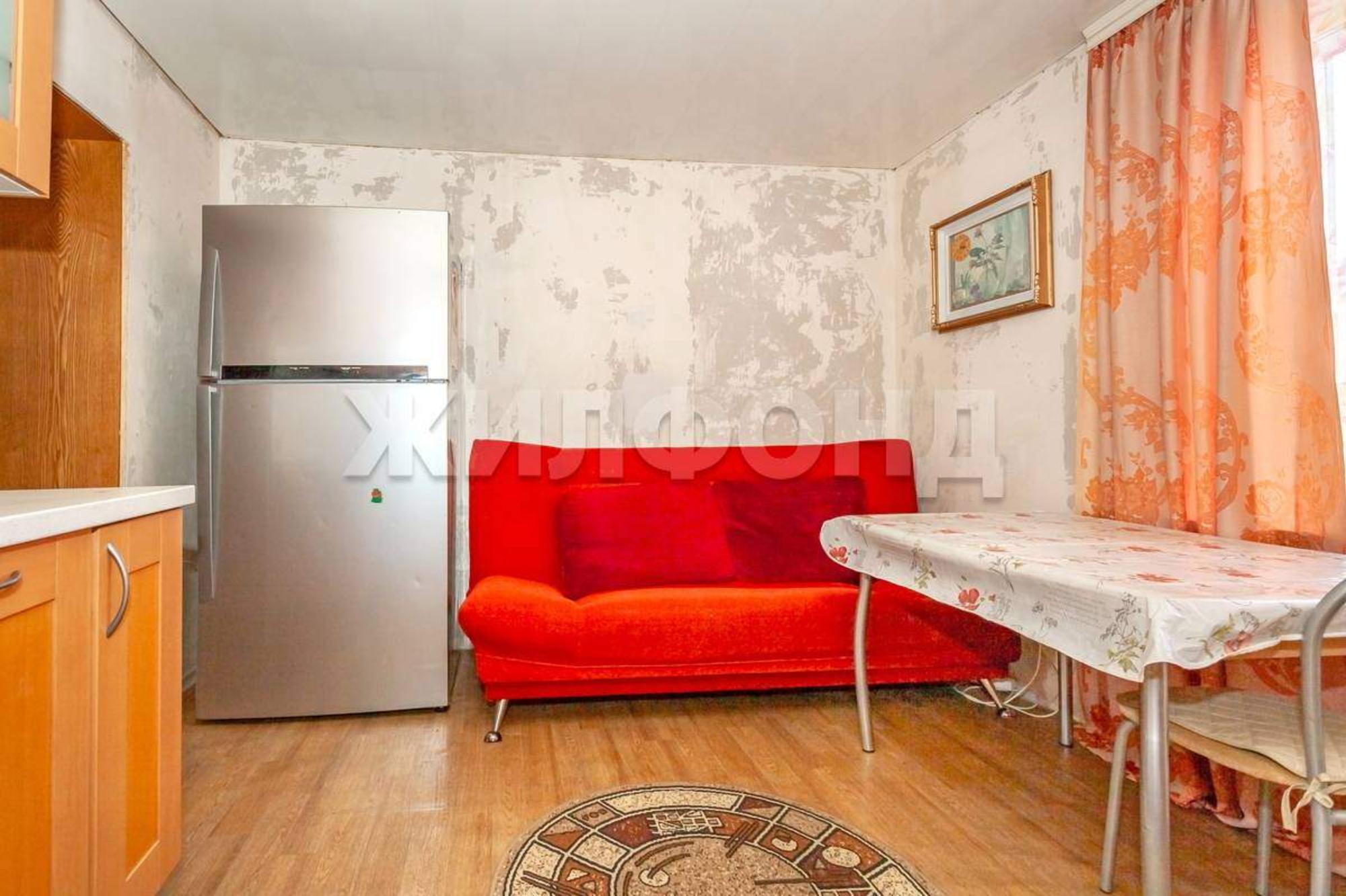 Купить дачу, дом, коттедж за 10 000 000 рублей на Пастухова улица