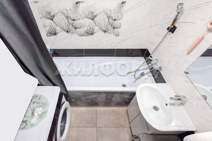 2-комн квартира М.Горького улица, д.1