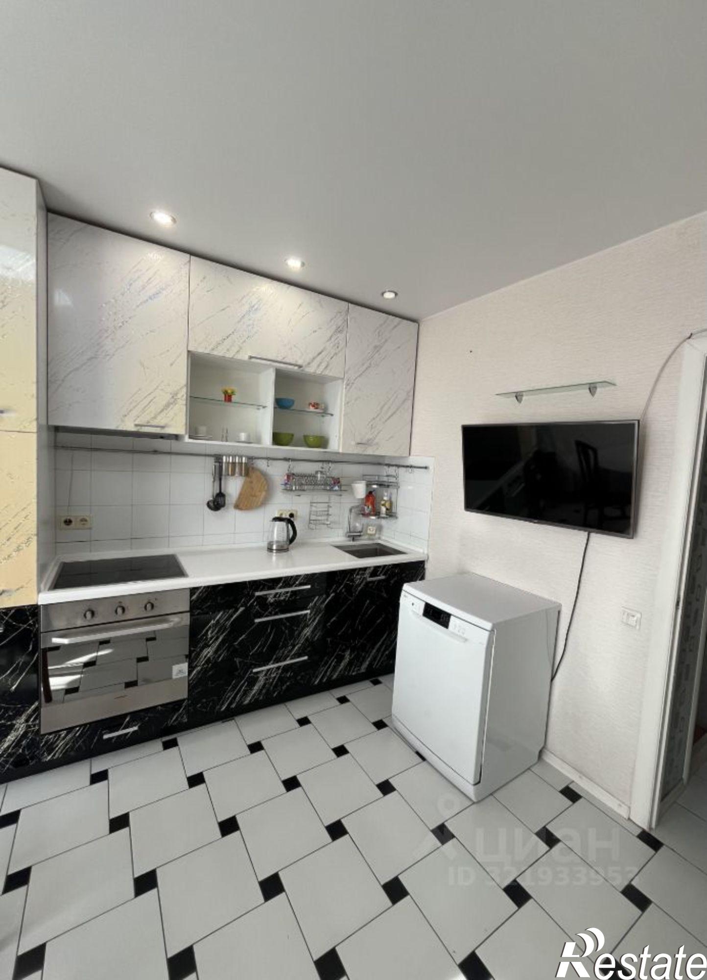 Сдать квартиру за 38 000 рублей на Речкуновский пер, 1