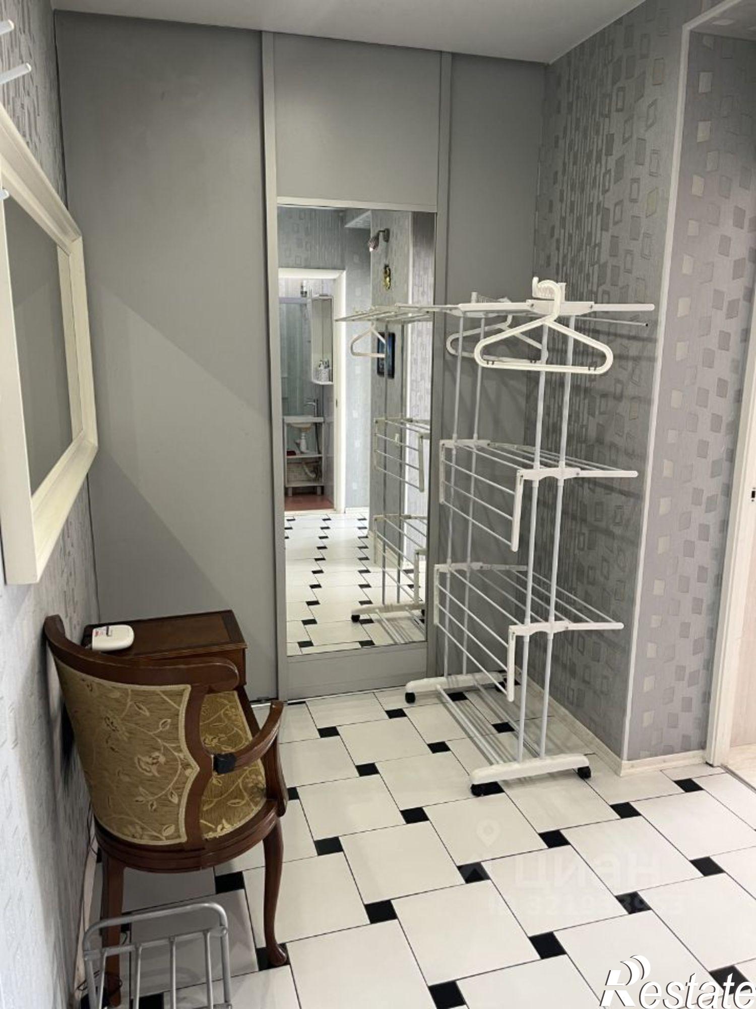 Сдать квартиру за 38 000 рублей на Речкуновский пер, 1