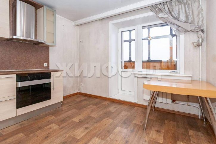 3-комн квартира М.Горького улица, д.14