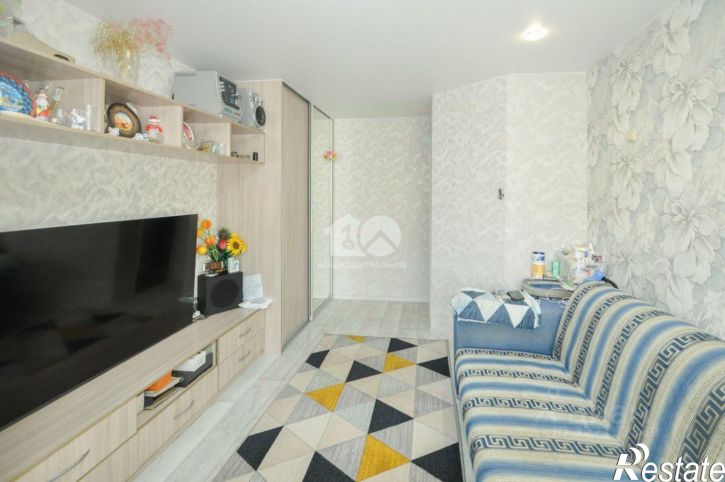 2-комн квартира Бердск, Микрорайон, 36