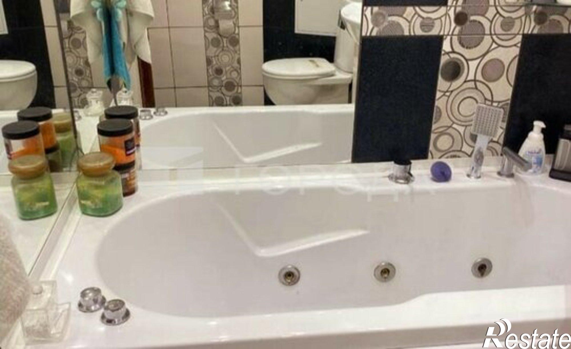 Купить квартиру за 7 500 000 рублей на ул Новосибирская, 18