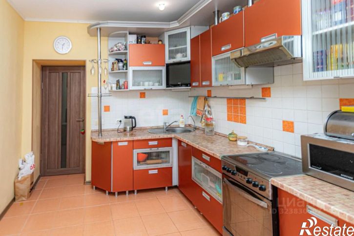 3-комн квартира улица Олега Кошевого, 6,  д. 6