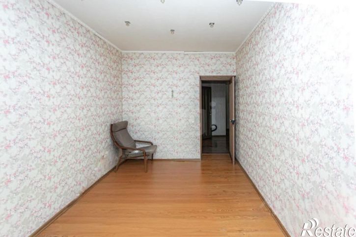 3-комн квартира улица Олега Кошевого, 6,  д. 6