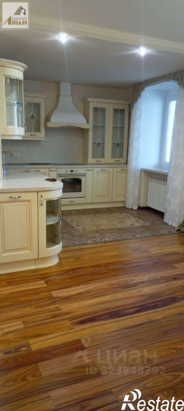 4-комн квартира ул Матросова, 50а,  д. 50а