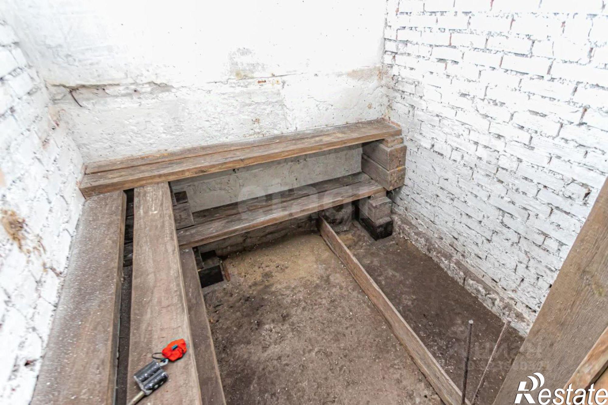 Купить гараж, место в паркинге за 70 000 рублей на Промышленная улица, 3