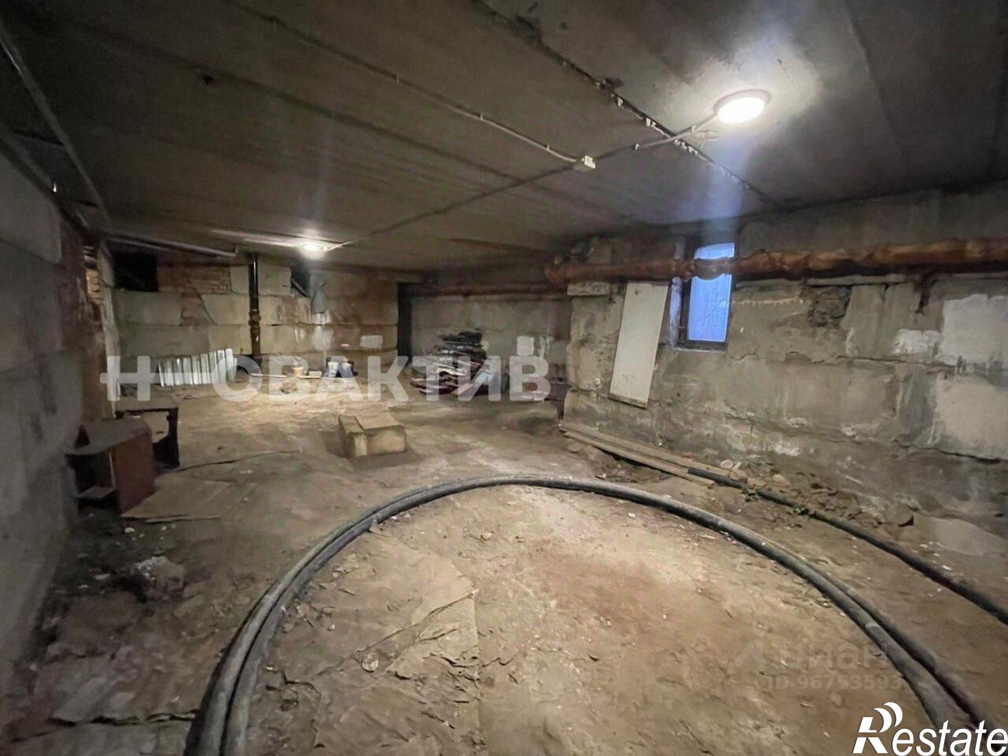 Купить помещение свободного назначения за 6 983 900 рублей на ул Ленина, 13В