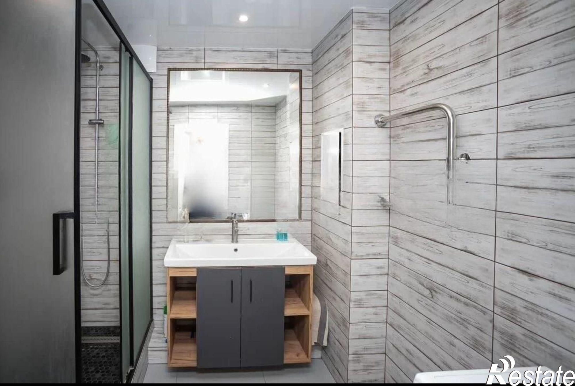 Купить квартиру за 9 800 000 рублей на ул Звездная, 10/1