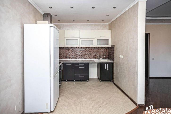 3-комн квартира ул О.Кошевого, 6,  д. 6