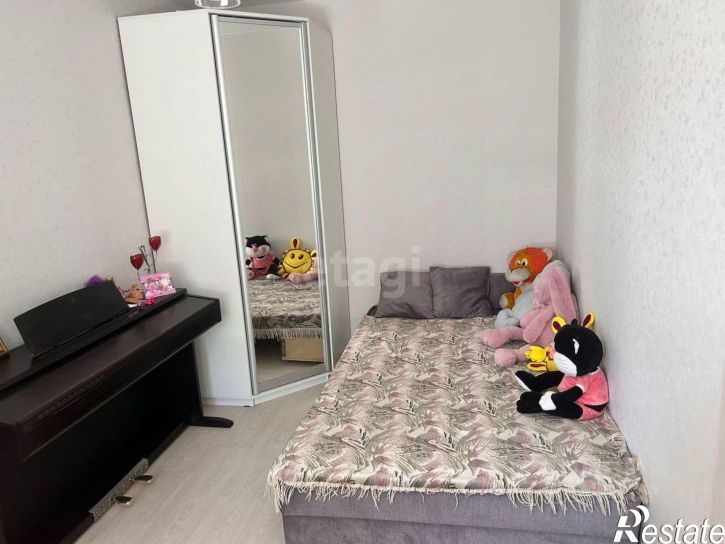 2-комн квартира улица Свердлова, 1,  д. 1