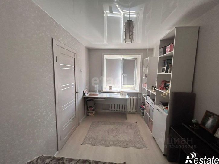 2-комн квартира улица Свердлова, 1,  д. 1