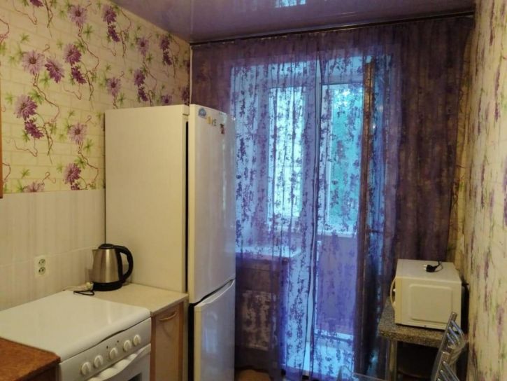 1-комн квартира Комсомольская, 40