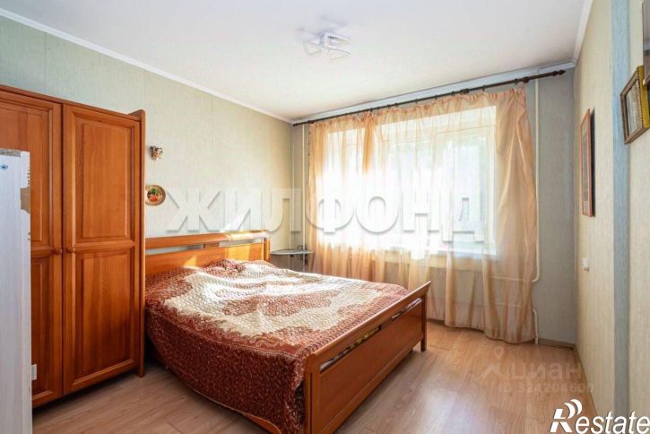 4-комн квартира ул Матросова, 50а,  д. 50а