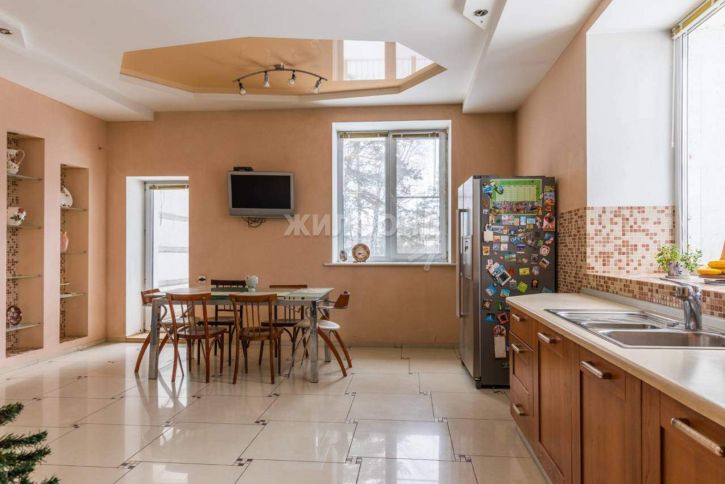 Коттедж/дом Таежная улица