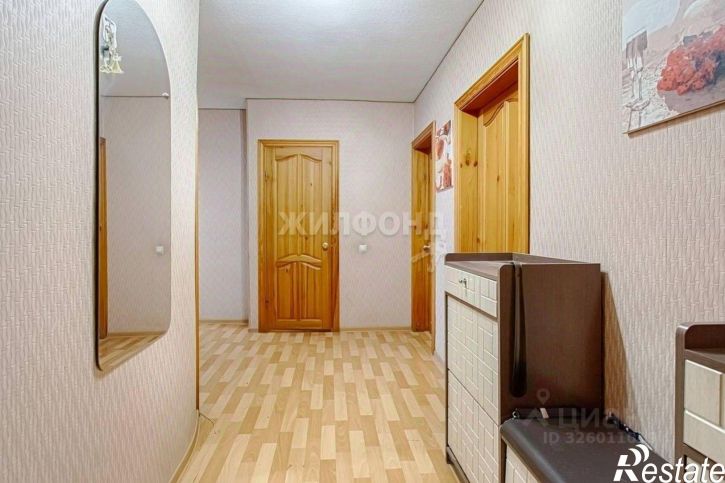 3-комн квартира ул Павлова, 8,  д. 8
