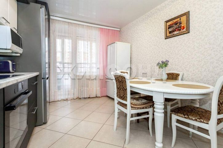 2-комн квартира Звездная улица, д.11