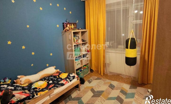 3-комн квартира ул Рогачева, 8,  д. 8