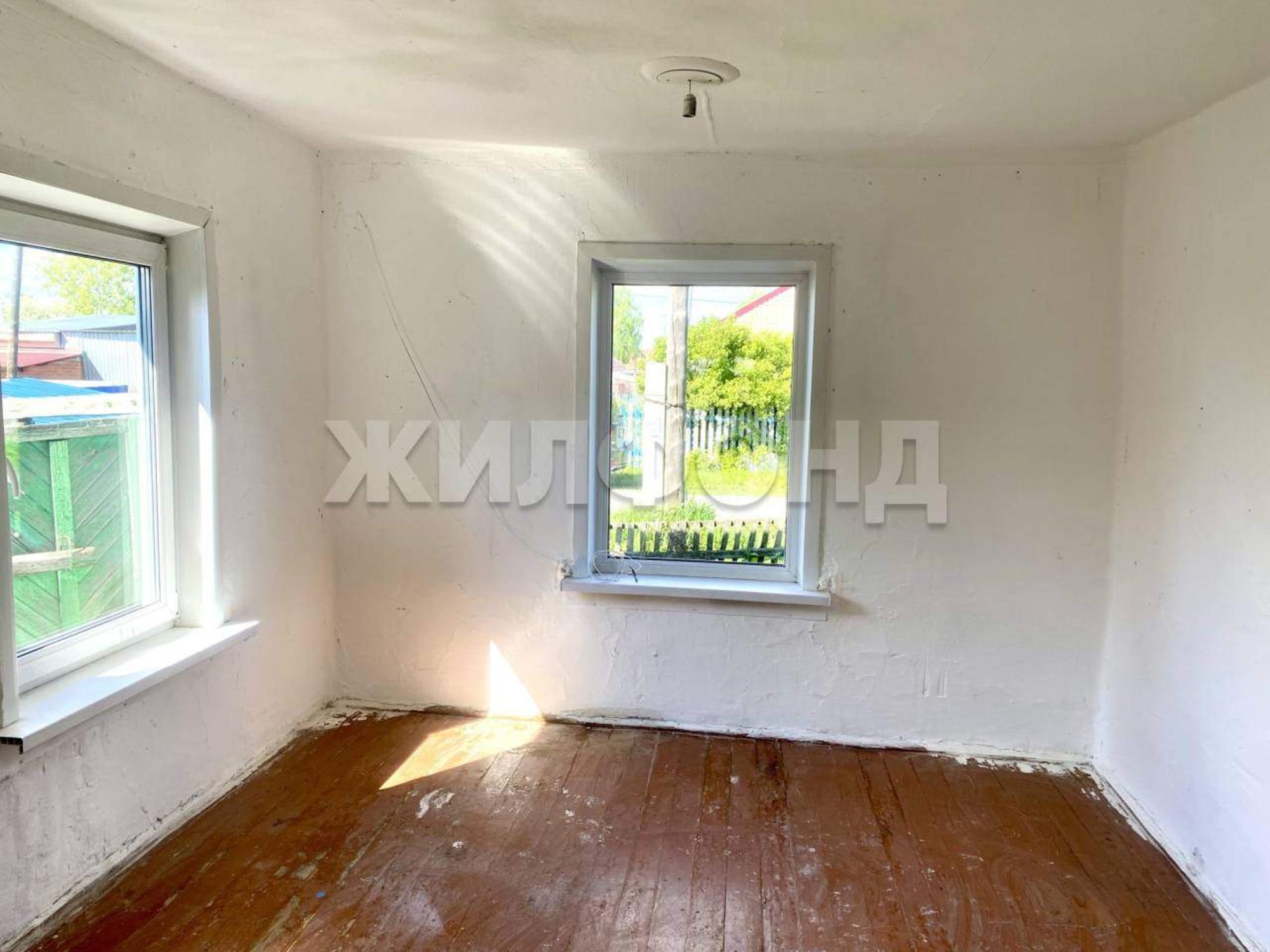 Купить дачу, дом, коттедж за 1 900 000 рублей на 8-е Марта улица