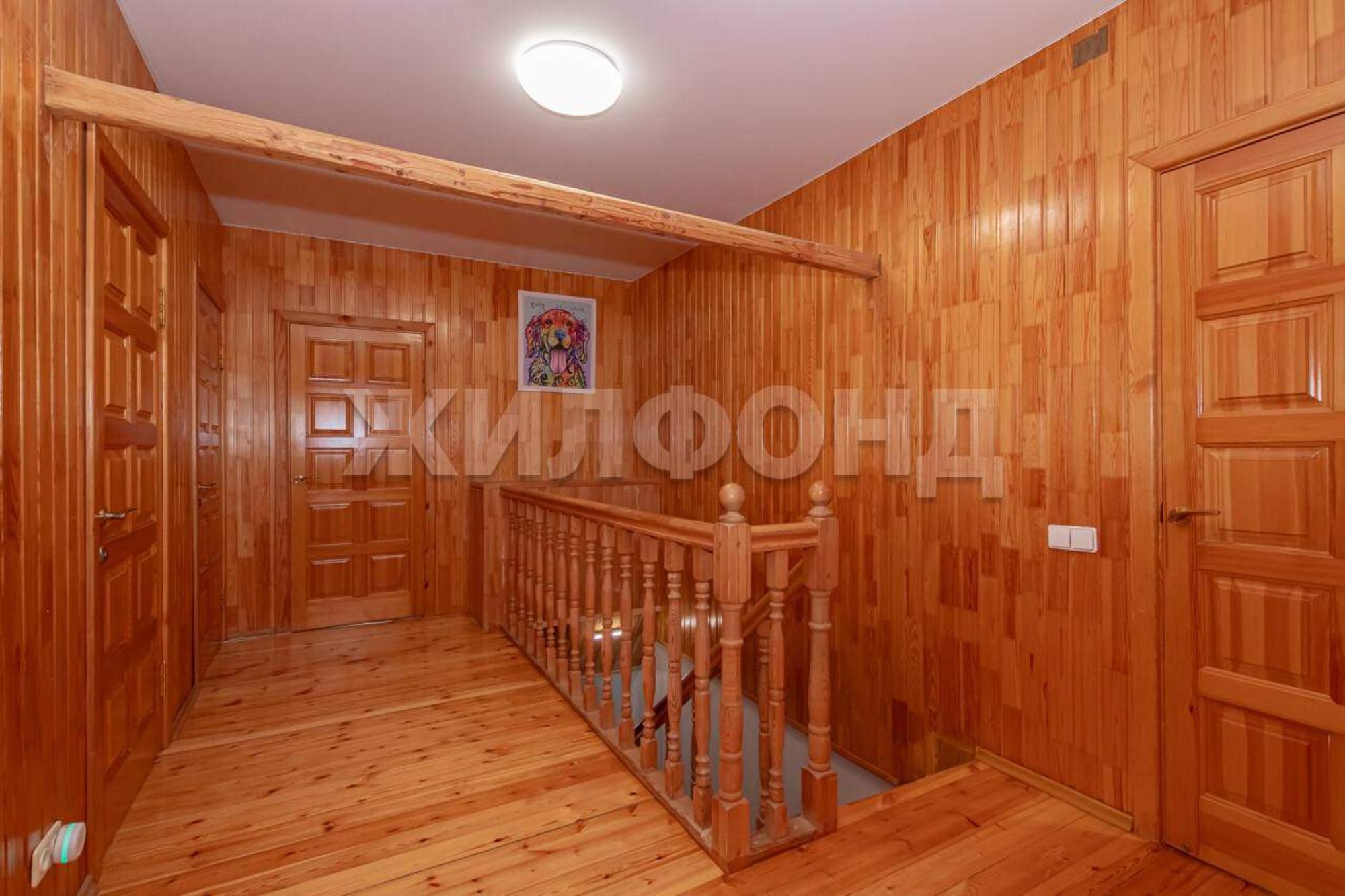 Купить дачу, дом, коттедж за 32 000 000 рублей на Брусничная улица