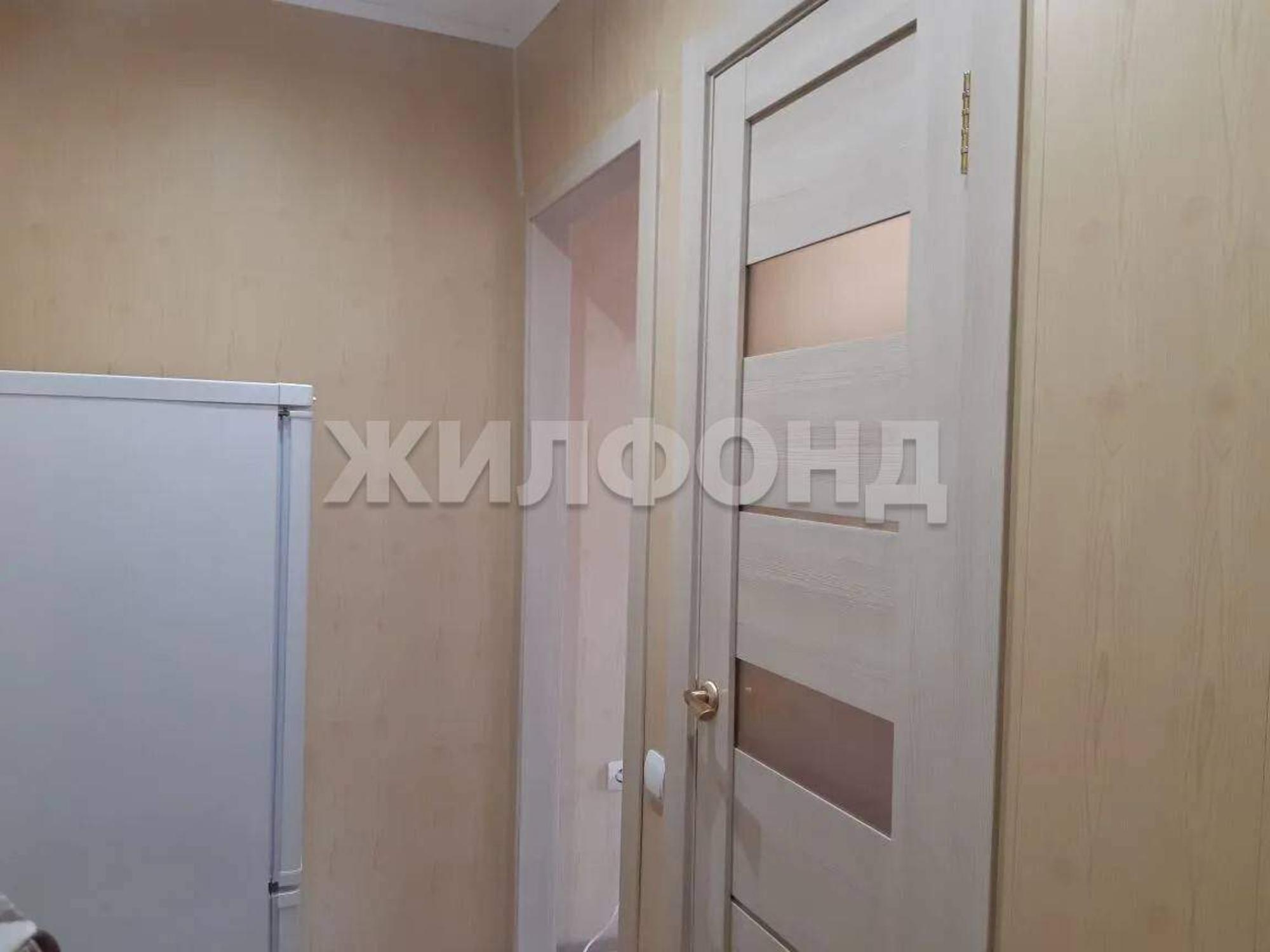 Купить квартиру за 3 300 000 рублей на Ушакова улица, д.3