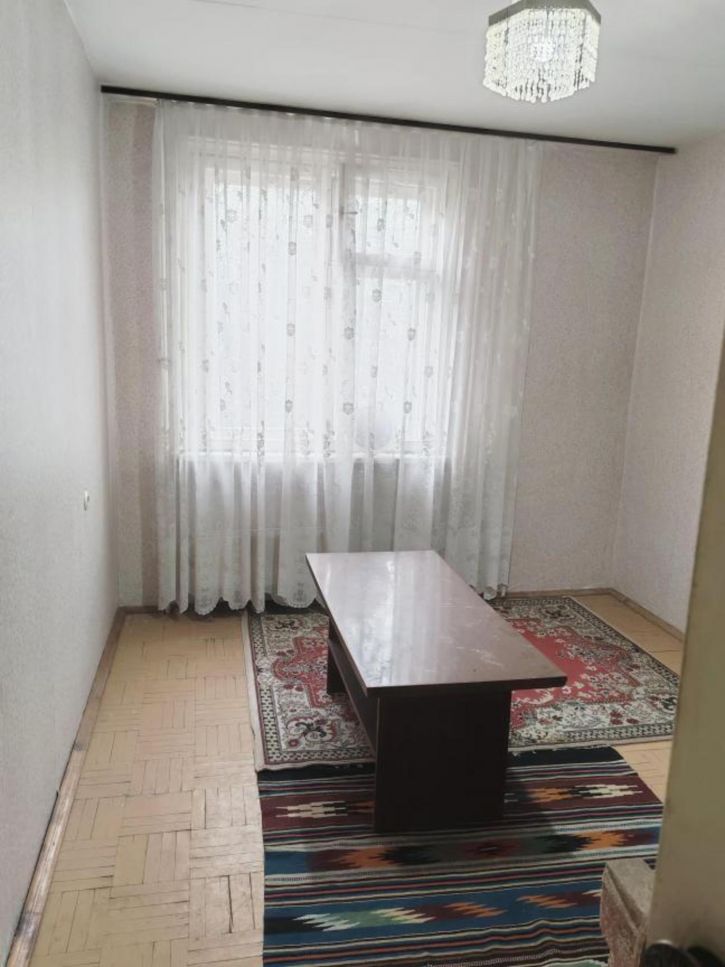 2-комн квартира улица Микрорайон, 65