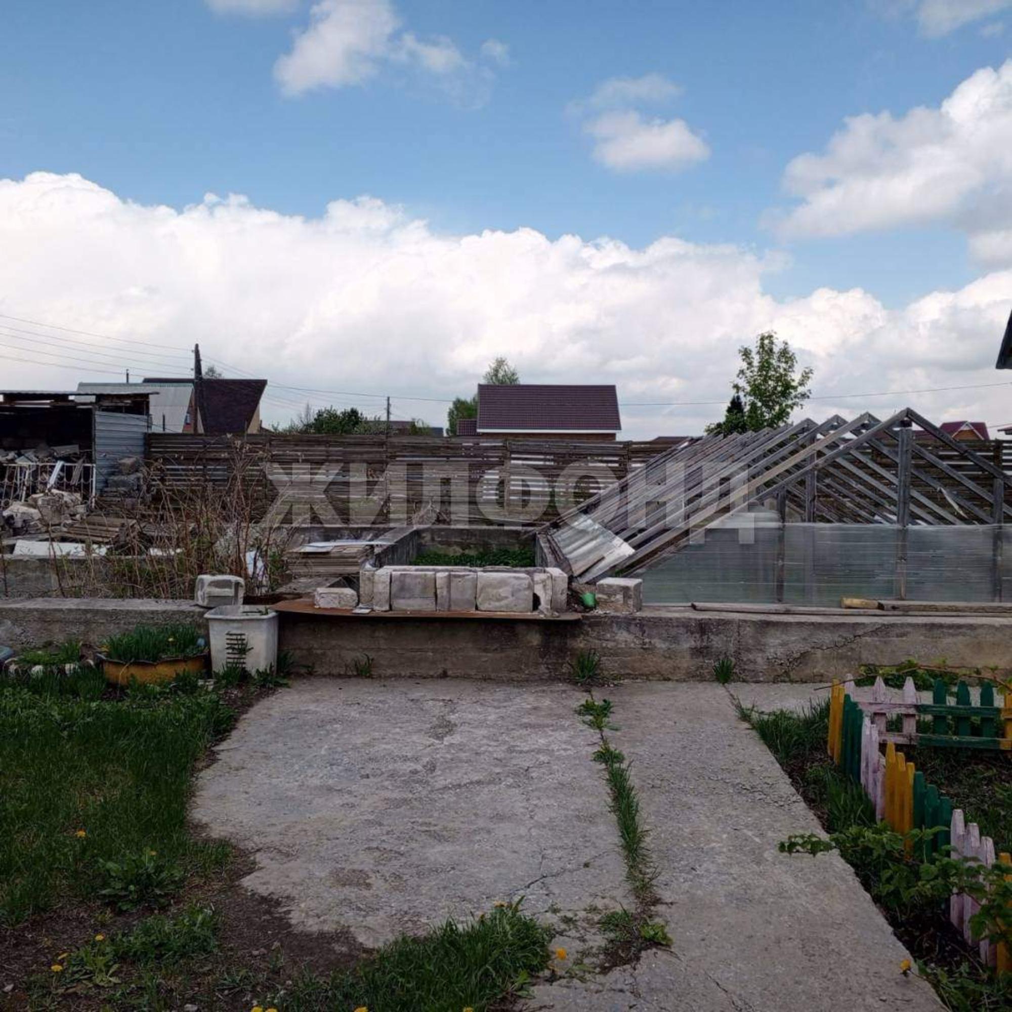 Купить землю, земельный участок за 2 100 000 рублей на Цветочная улица
