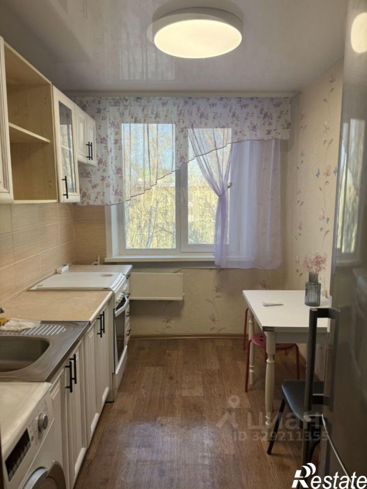 2-комн квартира Комсомольская улица, 19,  д. 19