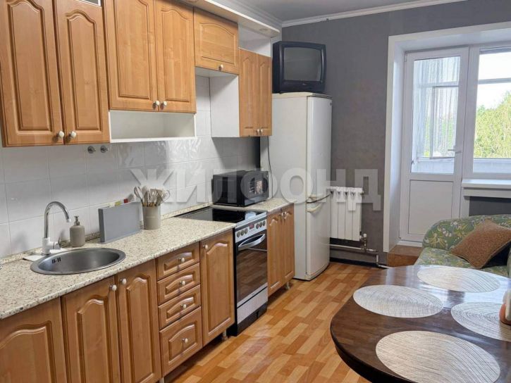 2-комн квартира Островского улица, д.63