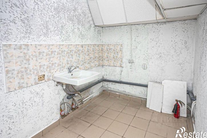 Помещение свободного назначения улица Олега Кошевого, 6,  д. 6