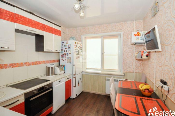 4-комн квартира ул М.Горького, 1,  д. 1