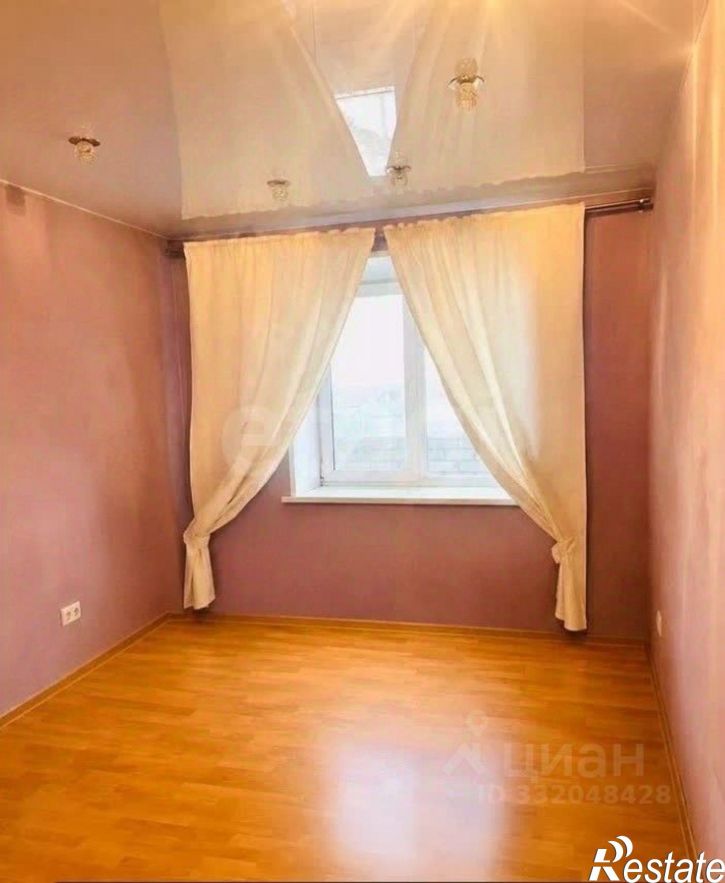 1-комн квартира ул Кристальная, 1,  д. 1
