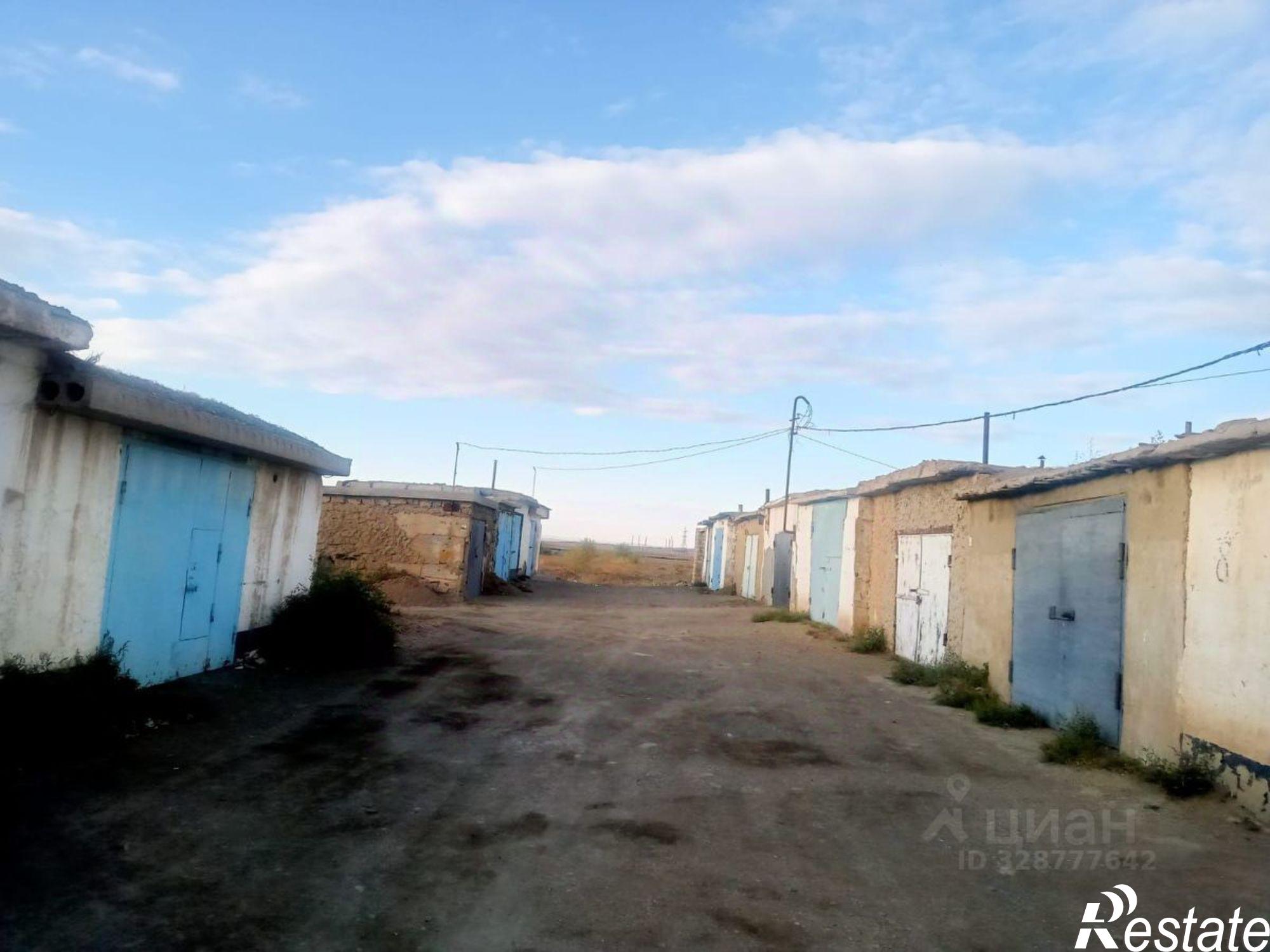 Сдать гараж, место в паркинге за 10 000 рублей на ул Линейная, 15 8