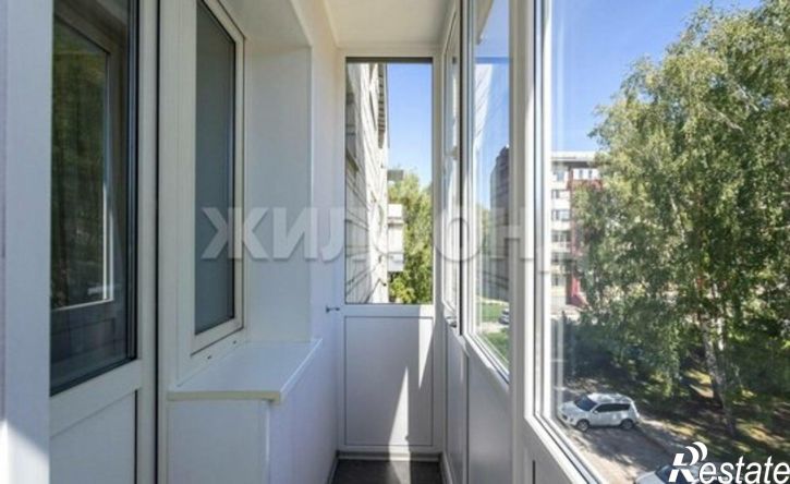 4-комн квартира ул Матросова, 50а,  д. 50а