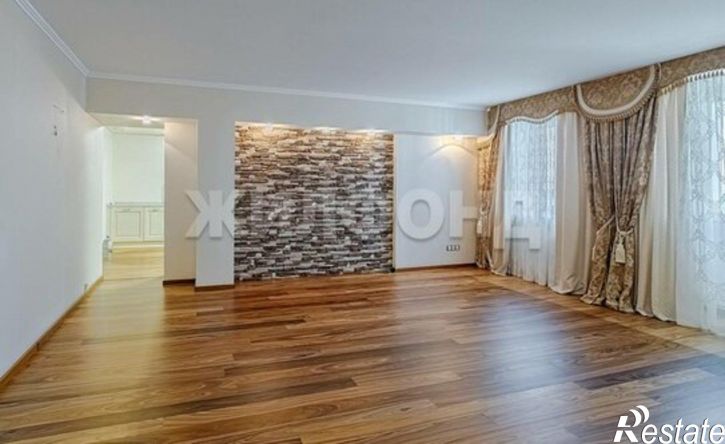 4-комн квартира ул Матросова, 50а,  д. 50а