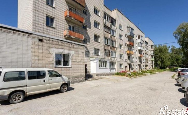 4-комн квартира ул Матросова, 50а,  д. 50а