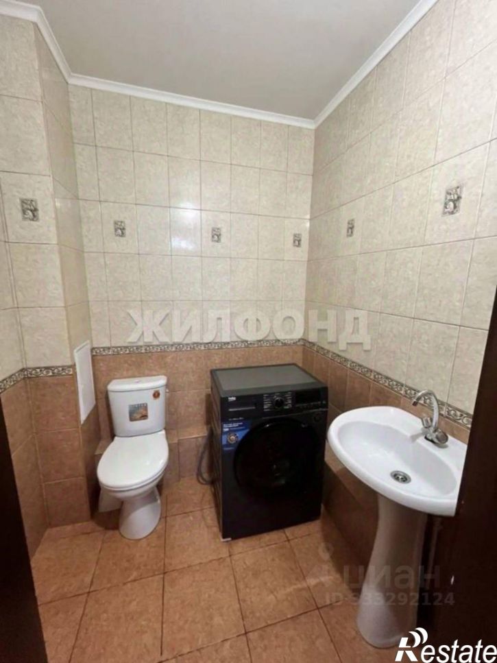 3-комн квартира ул Новосибирская, 4,  д. 4