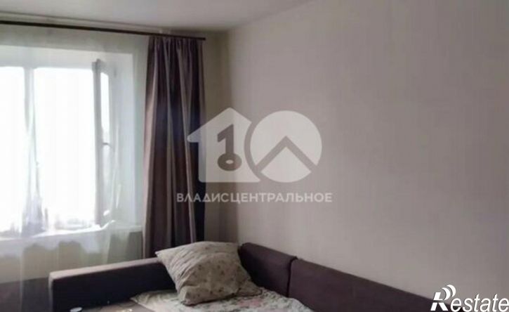 1-комн квартира ул Кристальная, 1,  д. 1