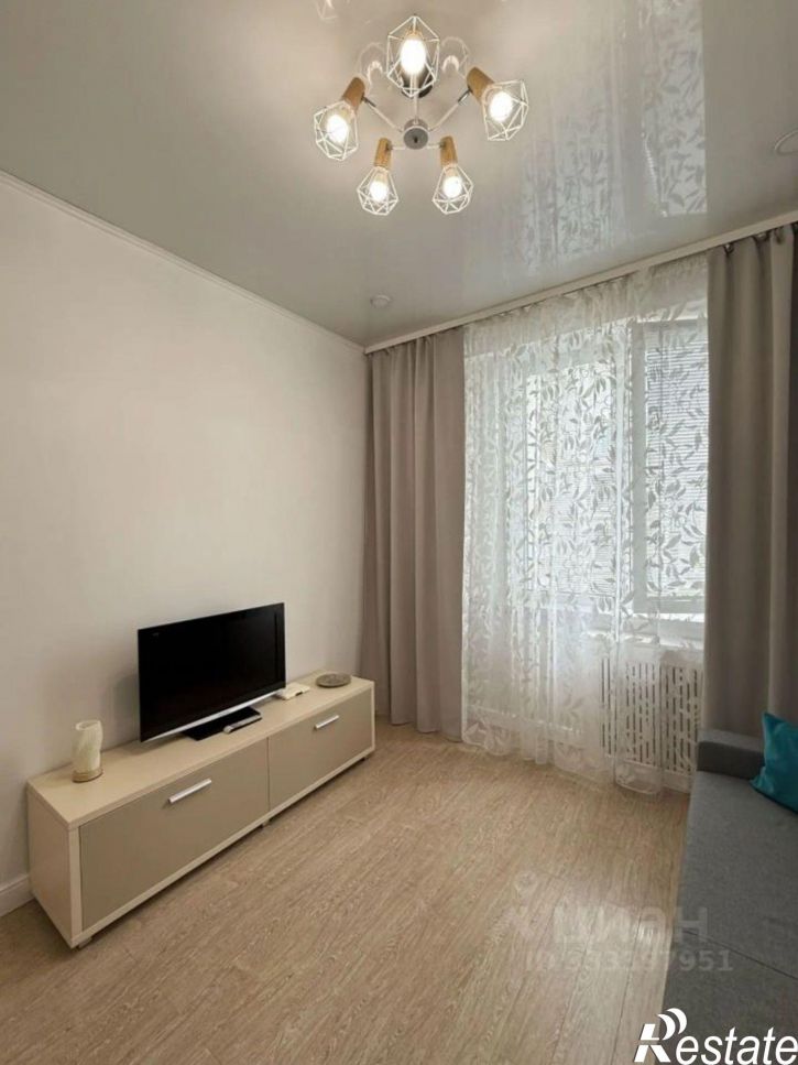 2-комн квартира Изумрудный г-к, 13,  д. 13