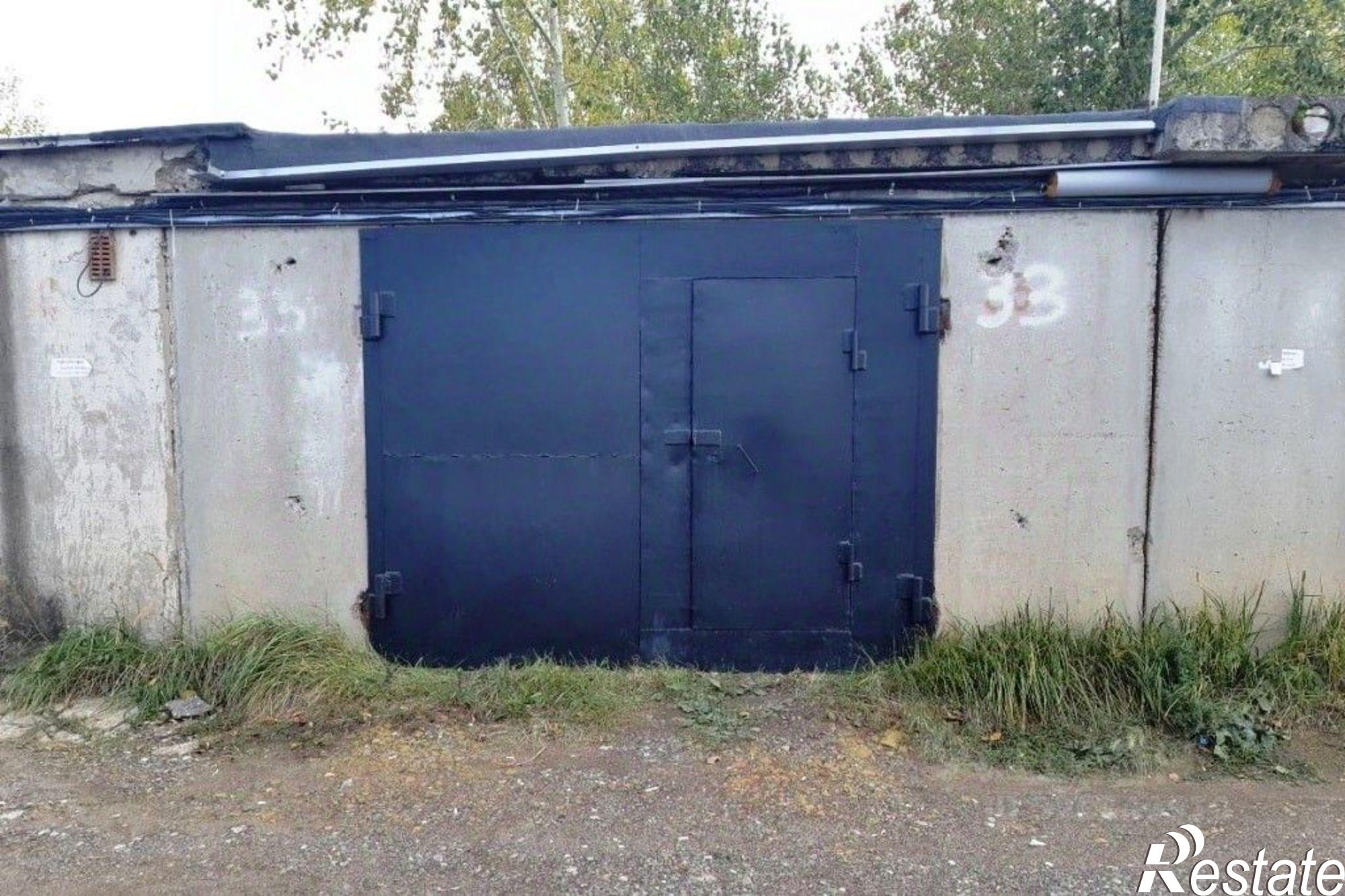 Сдать гараж, место в паркинге за 11 001 рублей