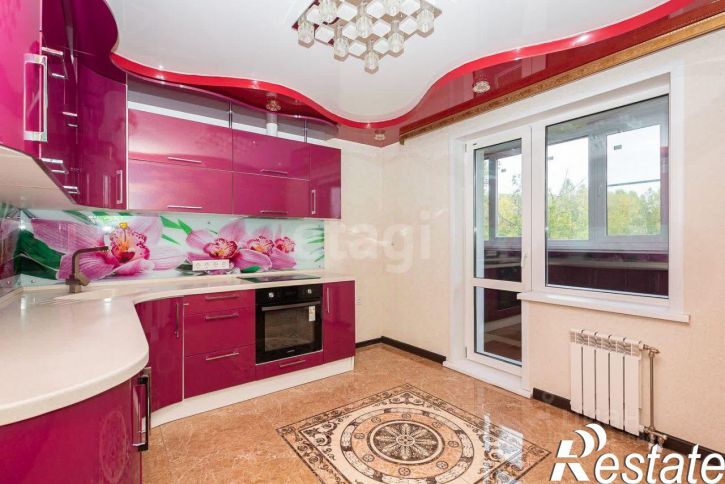3-комн квартира Лунная улица, 1,  д. 1