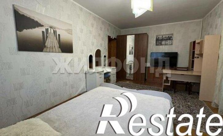 3-комн квартира улица Красный Сокол, 23,  д. 23
