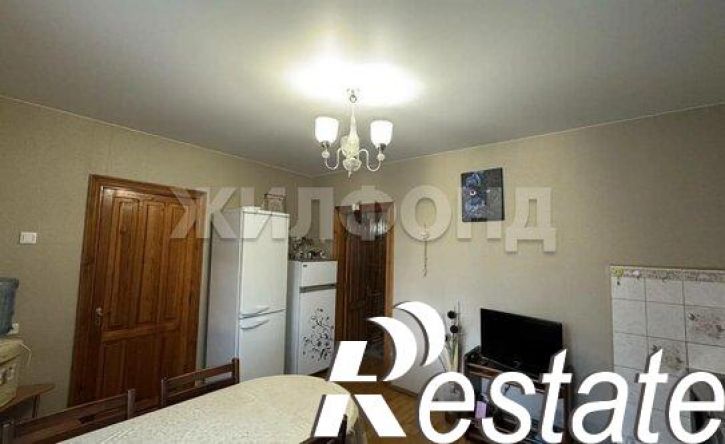 3-комн квартира улица Красный Сокол, 23,  д. 23