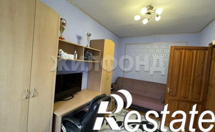 3-комн квартира улица Красный Сокол, 23,  д. 23