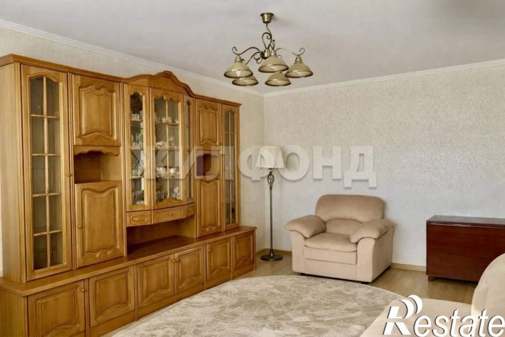 2-комн квартира М.Горького улица, д.2