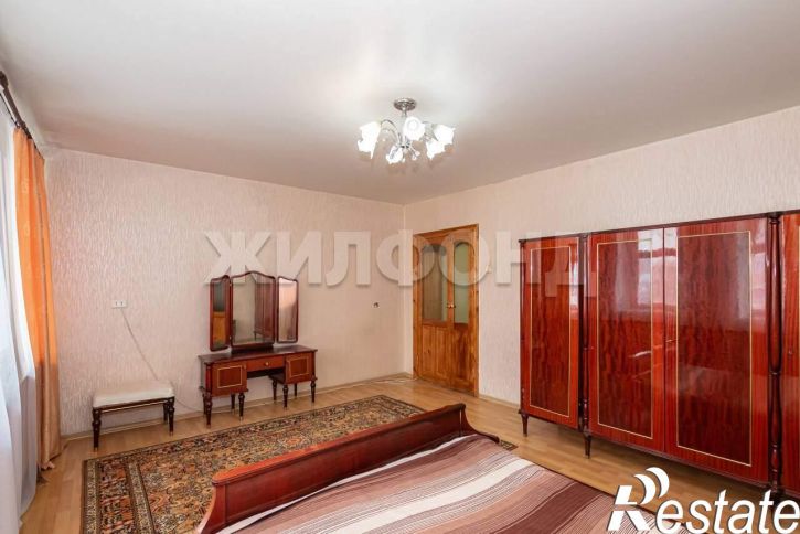 3-комн квартира Островского улица, д.57