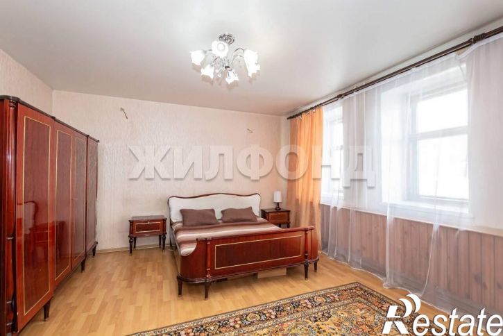 3-комн квартира Островского улица, д.57