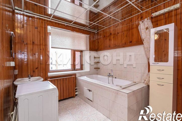 3-комн квартира Островского улица, д.57